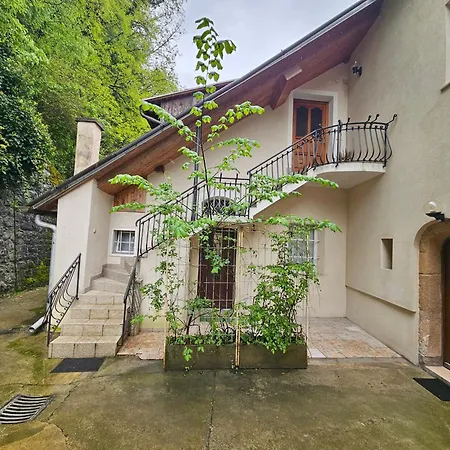 Apartamento Apartment Nina Tour As Ljubljana With Private Terrace Under Castle Hill Liubliana